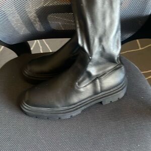 Over the knee Zara stretch boots.